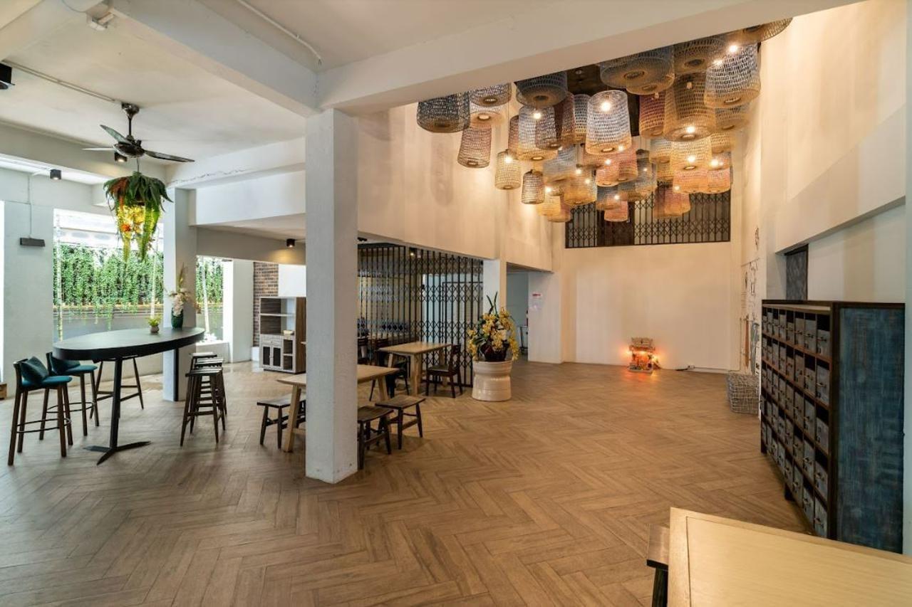 Bhukitta Boutique Hotel Phuket Town Exteriör bild