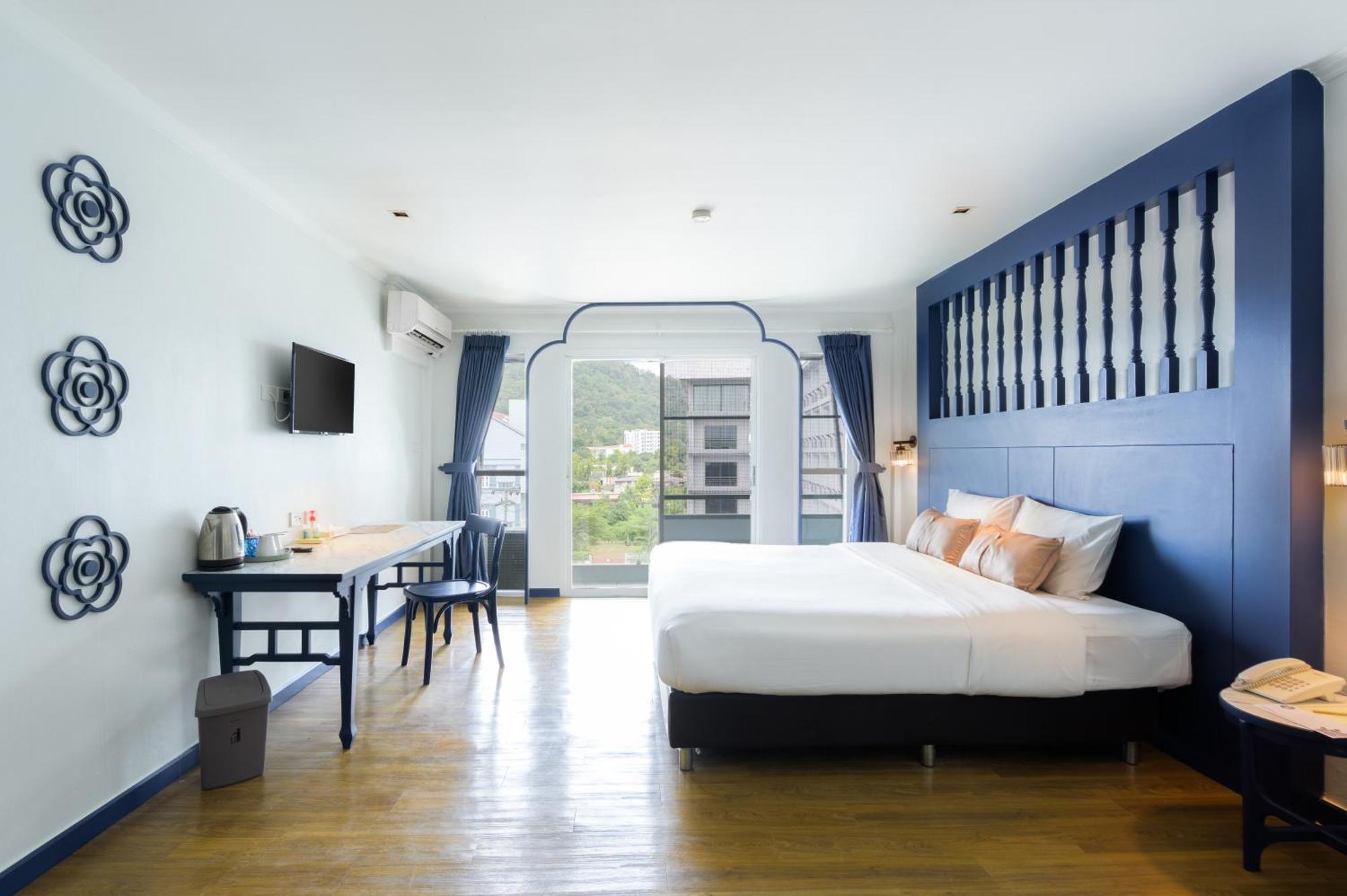 Bhukitta Boutique Hotel Phuket Town Exteriör bild