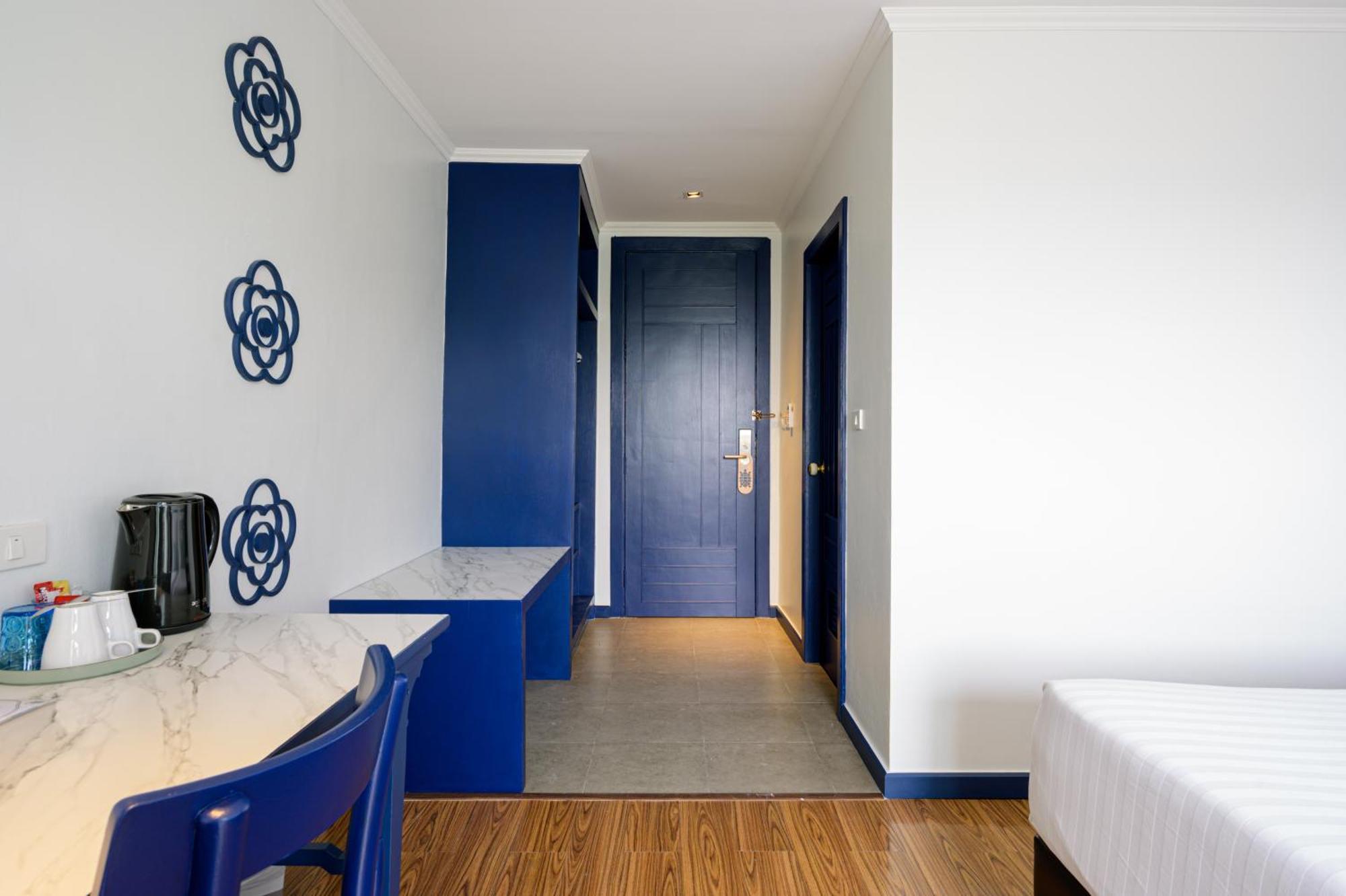 Bhukitta Boutique Hotel Phuket Town Rum bild