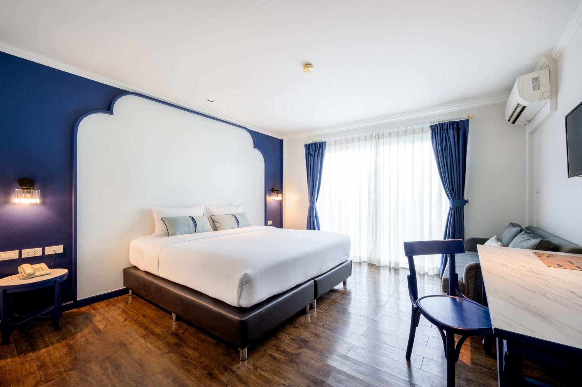 Bhukitta Boutique Hotel Phuket Town Exteriör bild